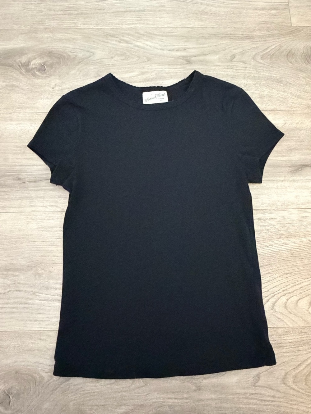 Universal Thread Black Ribbed Crewneck Tee - Picture 2 of 6